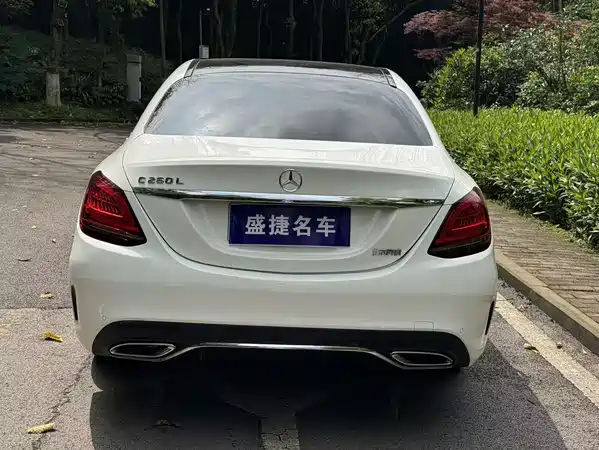 Mercedes-Benz C-Class 2019