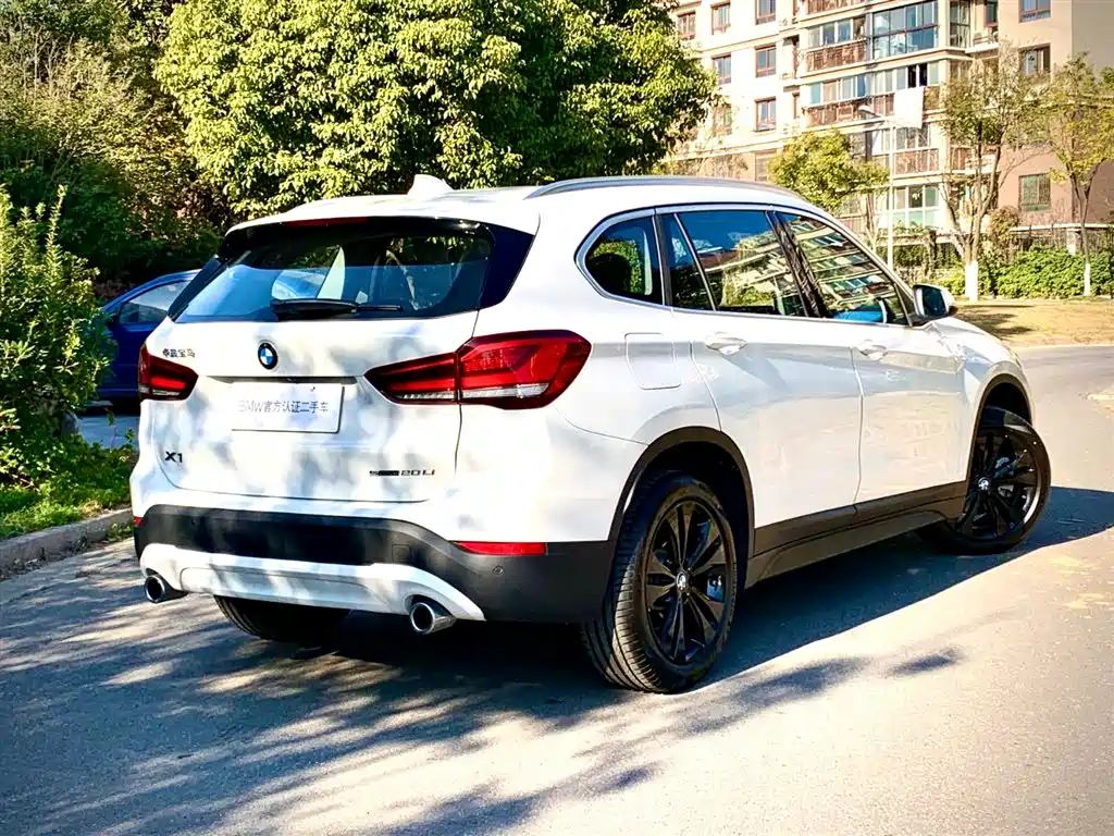 BMW X1 2020 — фото 4