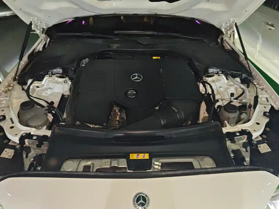 Mercedes-Benz C-Class 2024 — фото 10