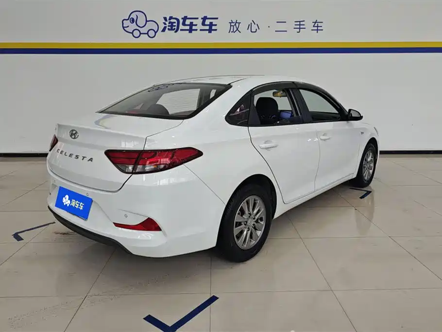 Hyundai Elantra 2019 — фото 3