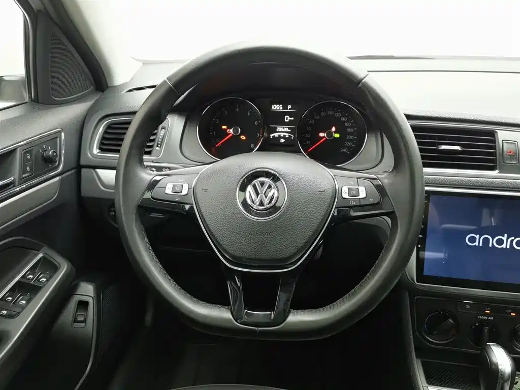 Volkswagen Lavida 2019 — фото 11