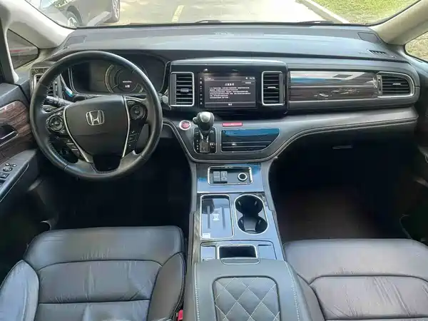 Honda Elysion 2018