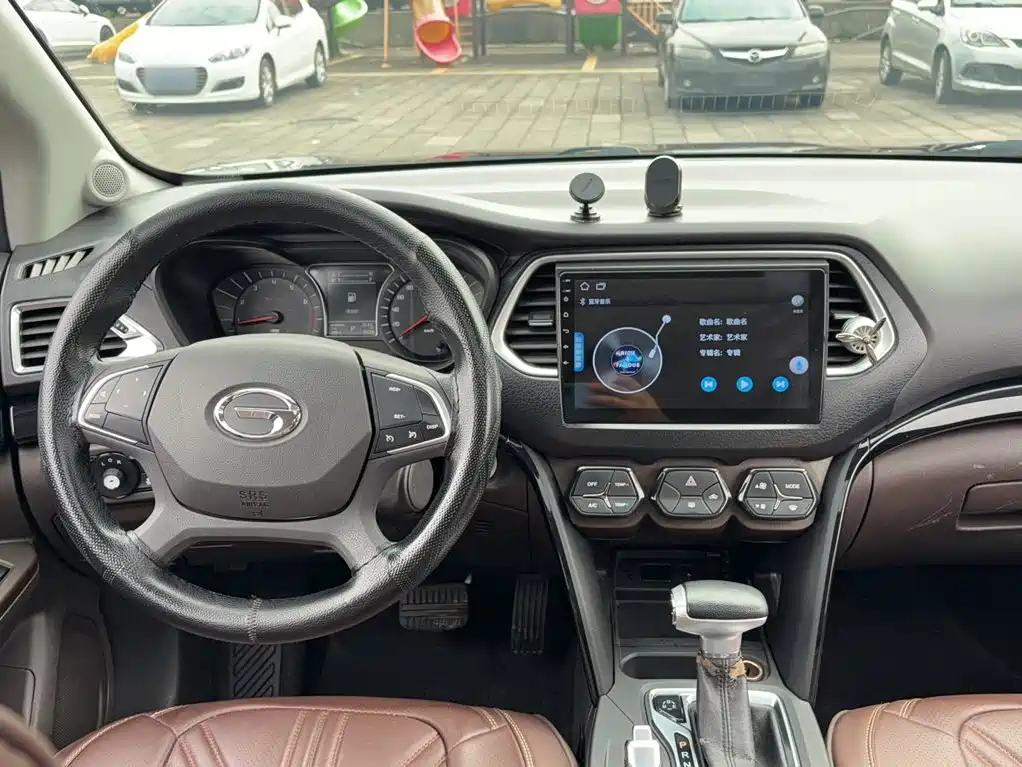 GAC Motor Trumpchi GS4 2016 — фото 7