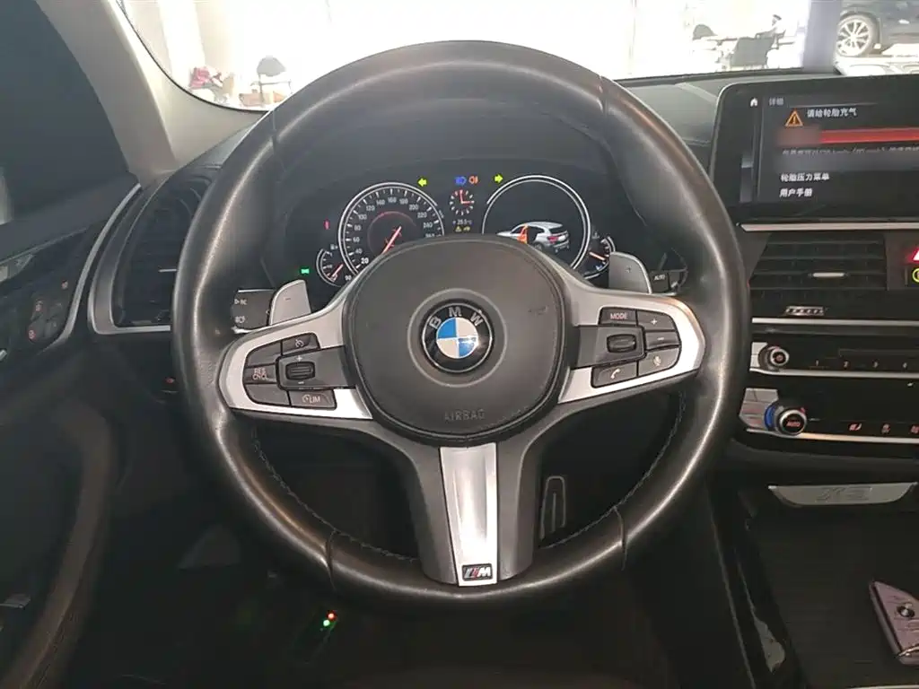 BMW X3 2019 — фото 11