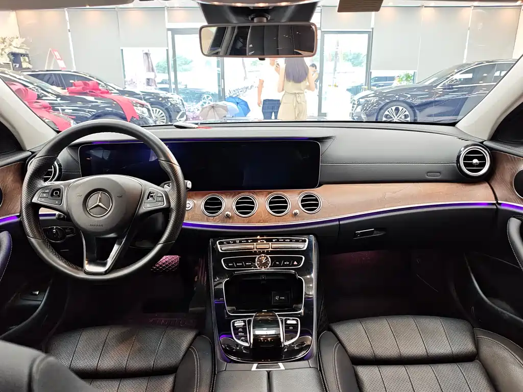 Mercedes-Benz E-Class 2017 — фото 14