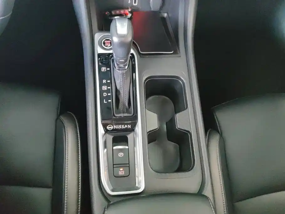 Nissan Sylphy 2023 — фото 16