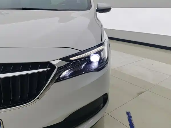 Buick GL6 2023