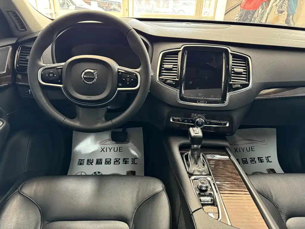 Volvo XC90 2016 — фото 14