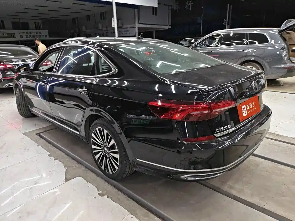 Volkswagen Passat 2021