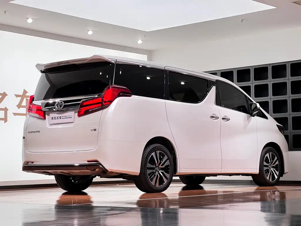 Toyota Alphard 2018 — фото 7