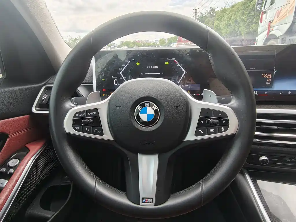BMW 3 Series 2023 — фото 11