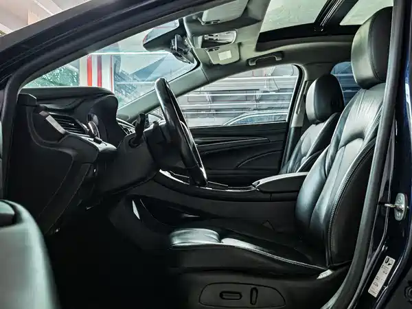 Buick LaCrosse 2021