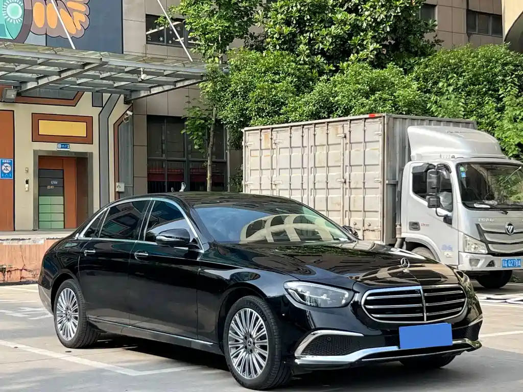 Mercedes-Benz E-Class 2021 — фото 3