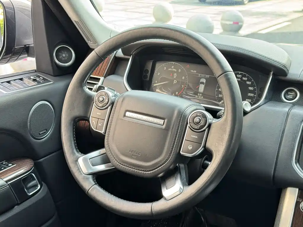 Land Rover Range Rover 2015 — фото 11