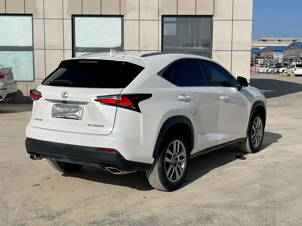 Lexus NX 2017 — фото 7