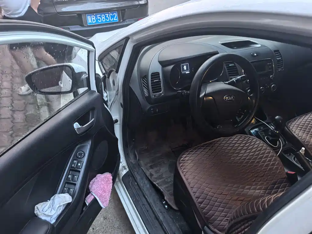Kia K3 2016