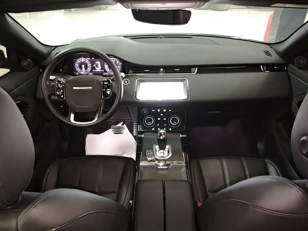 Land Rover Evoque 2020 — фото 10
