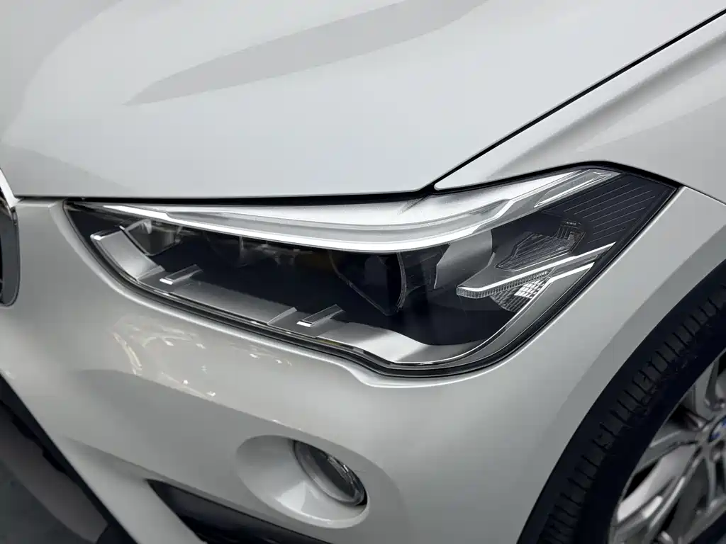 BMW X1 2019 — фото 9