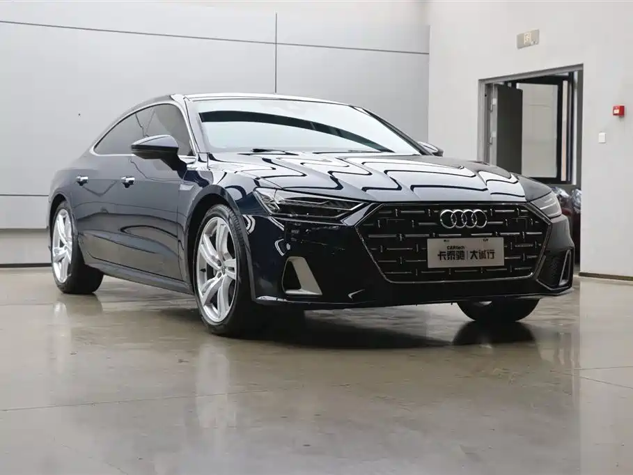 Audi A7L 2023 — фото 32
