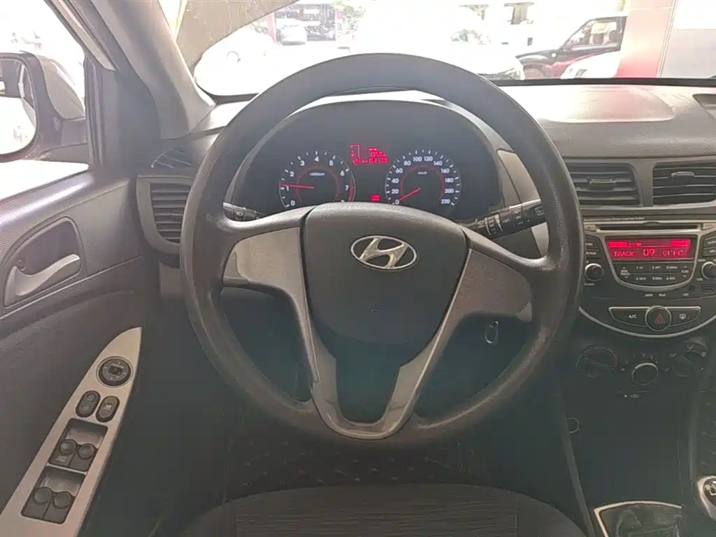 Hyundai Ruiyi 2014 — фото 11
