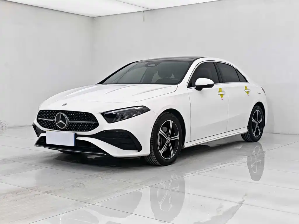 Mercedes-Benz A-Class 2023 — фото 1