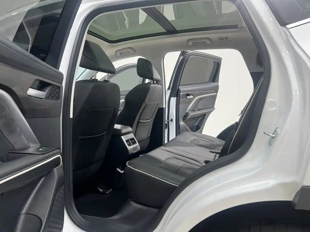 Haval H6 2023 — фото 18