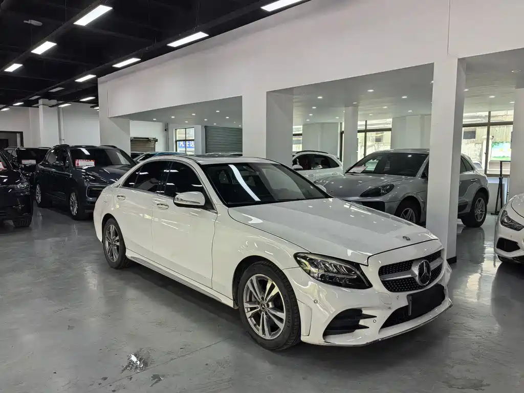Mercedes-Benz C-Class 2020 — фото 3