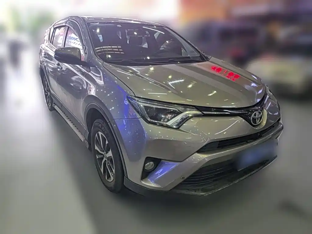 Toyota RAV4 2019 — фото 7