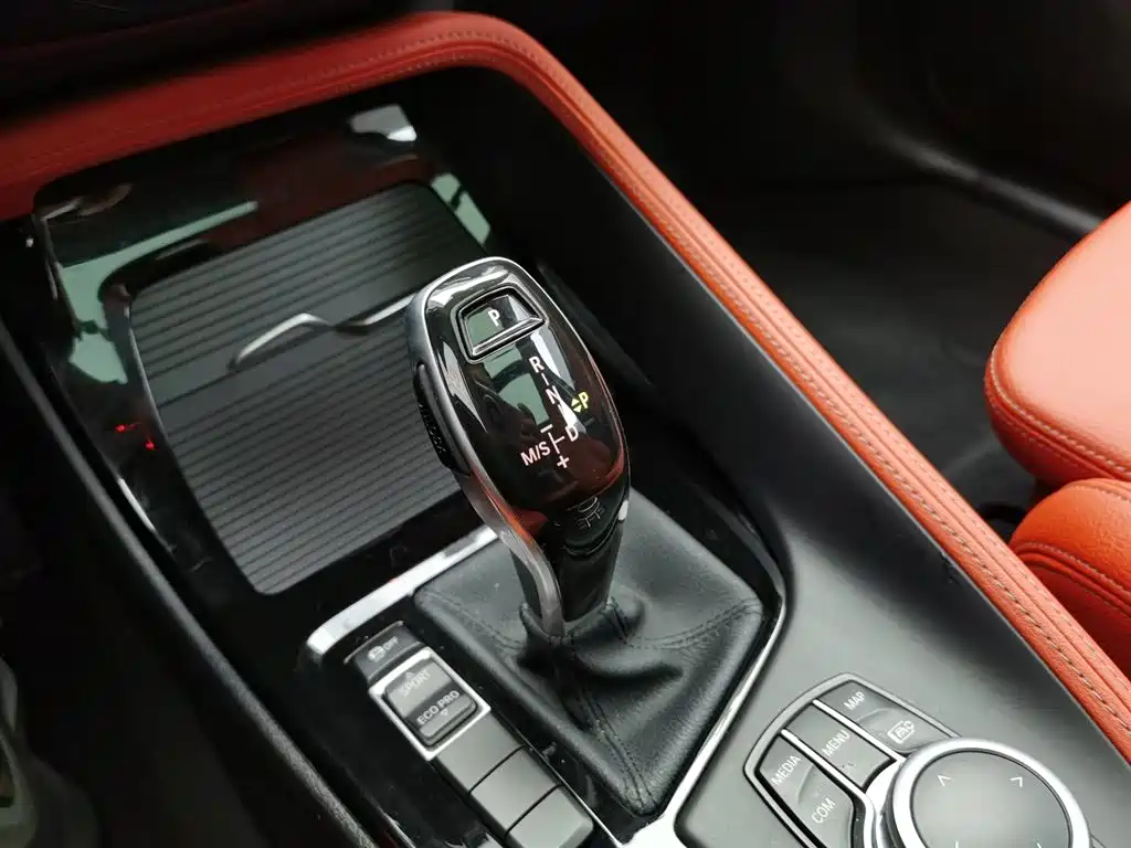 BMW X2 2021 — фото 13