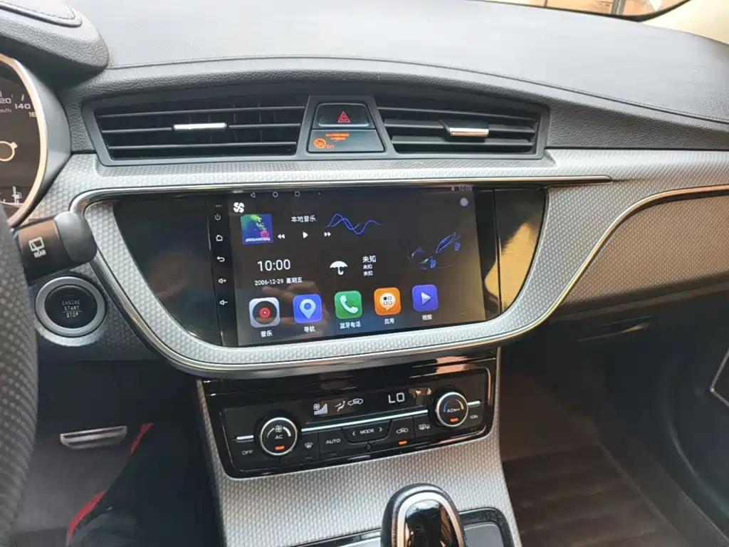 Geely Emgrand GS 2017 — фото 13
