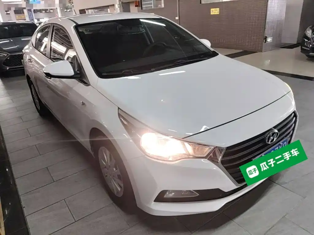 Hyundai Verna 2018 — фото 4