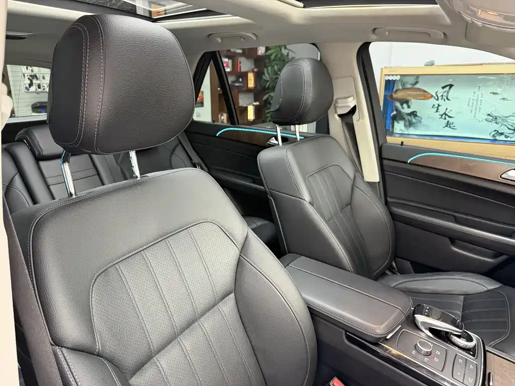 Mercedes-Benz GLE 2015 — фото 14