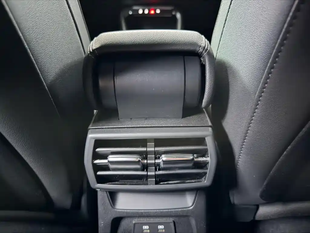 Audi A3 2023 — фото 18