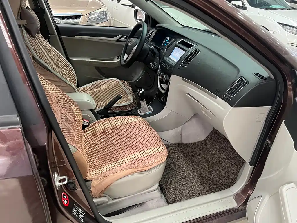 Geely Vision 2015 — фото 11