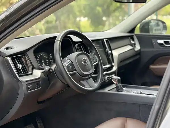 Volvo XC60 2020