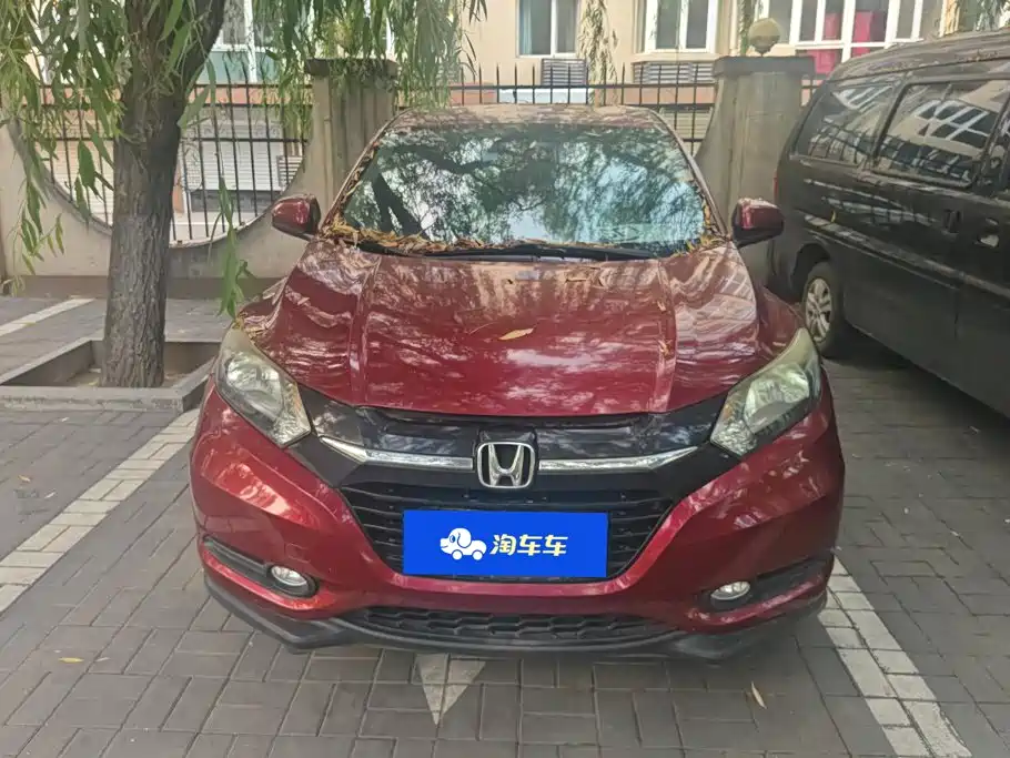Honda Vezel 2016