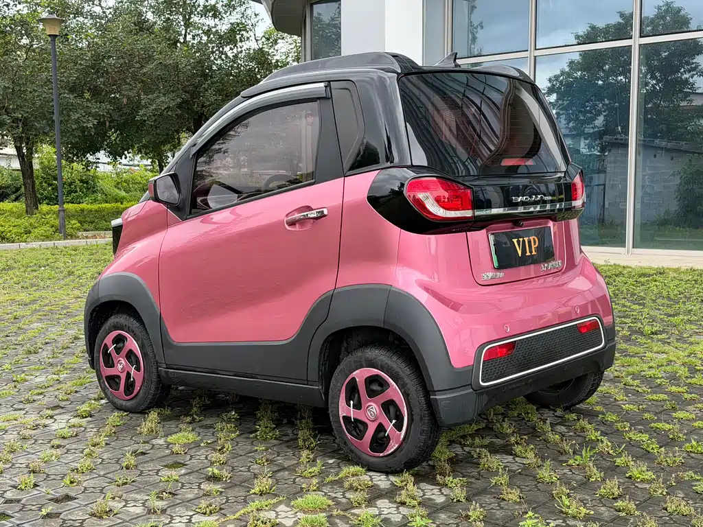 Baojun E100 2020