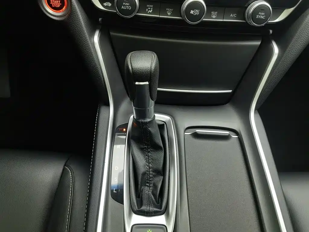 Honda Inspire 2022 — фото 13