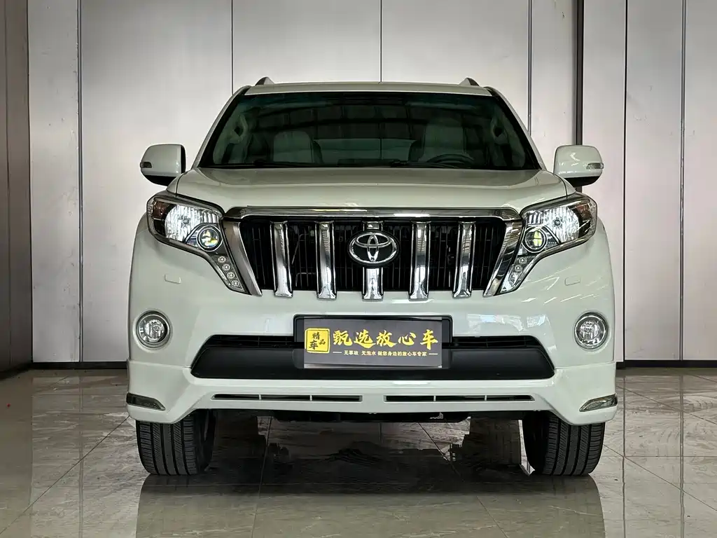 Toyota Prado 2016 — фото 2
