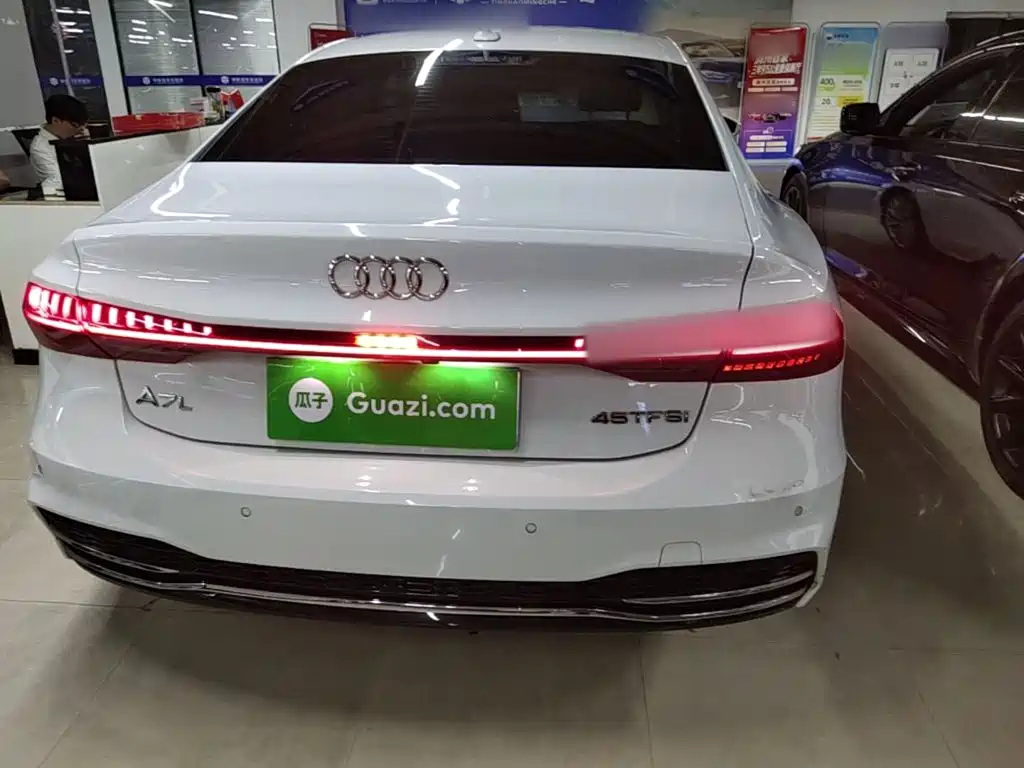 Audi A7L 2023 — фото 4