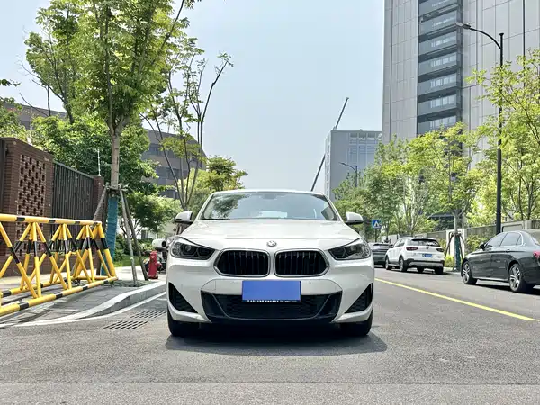 BMW X2 2021