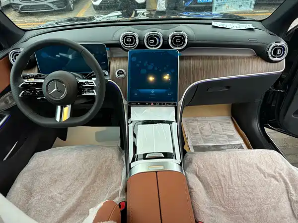 Mercedes-Benz GLC 2026