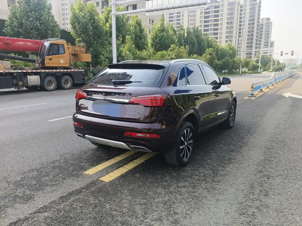 Zotye SR7 2017 — фото 8