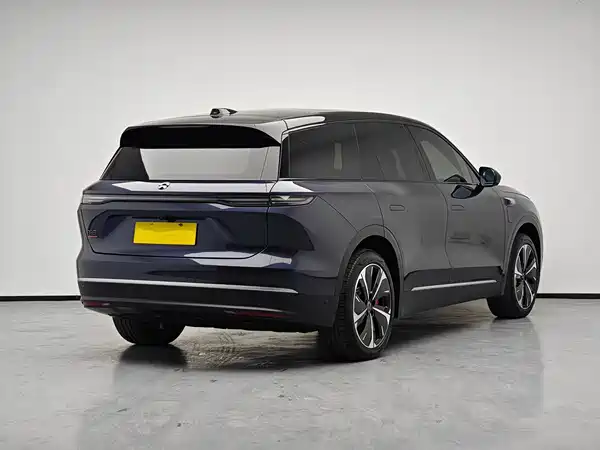 NIO ES8 2023