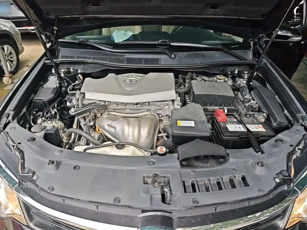 Toyota Camry 2017 — фото 16