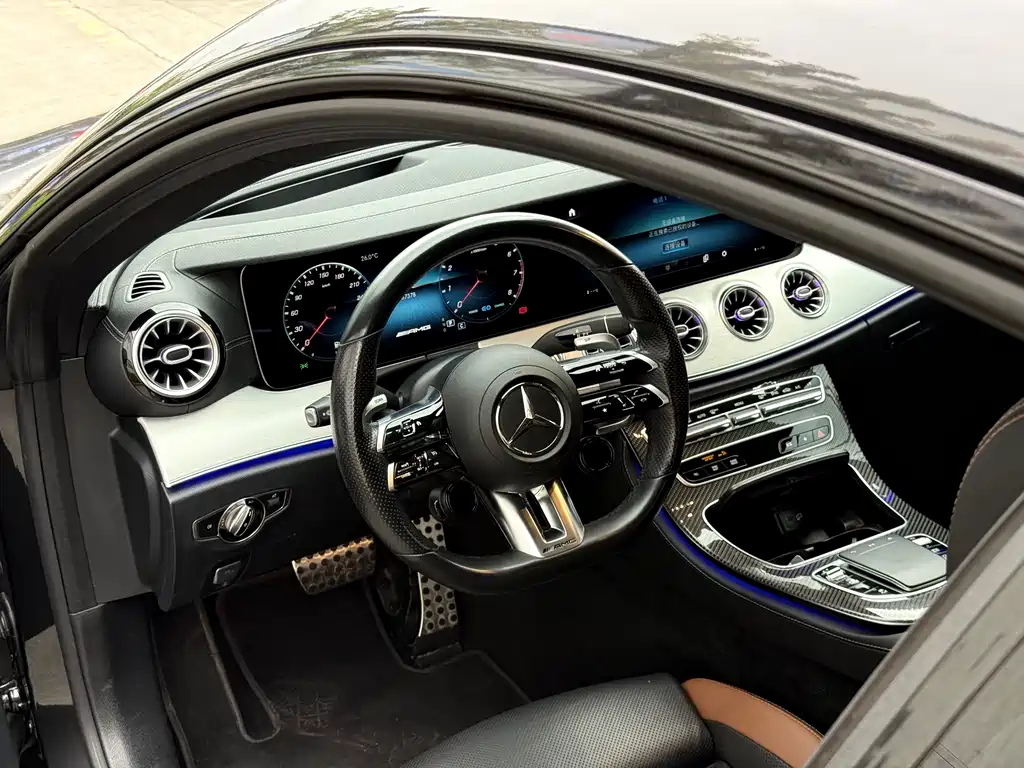 Mercedes-Benz E-Class AMG 2021 — фото 9