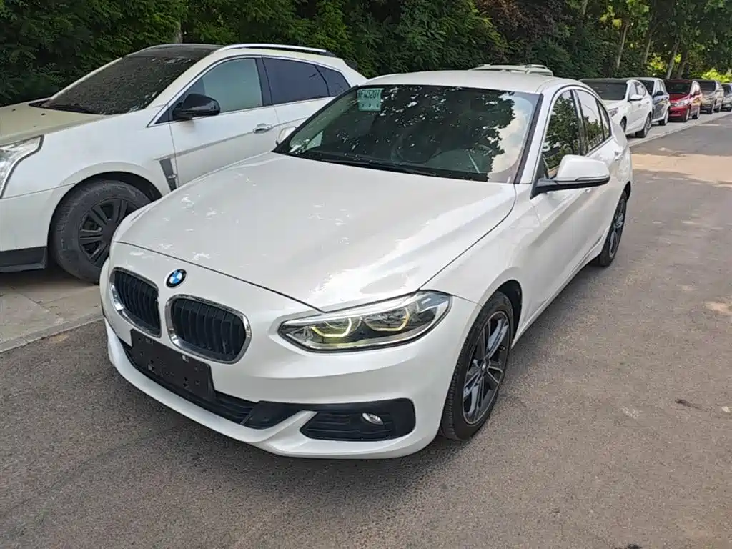 BMW 1 Series 2019 — фото 2