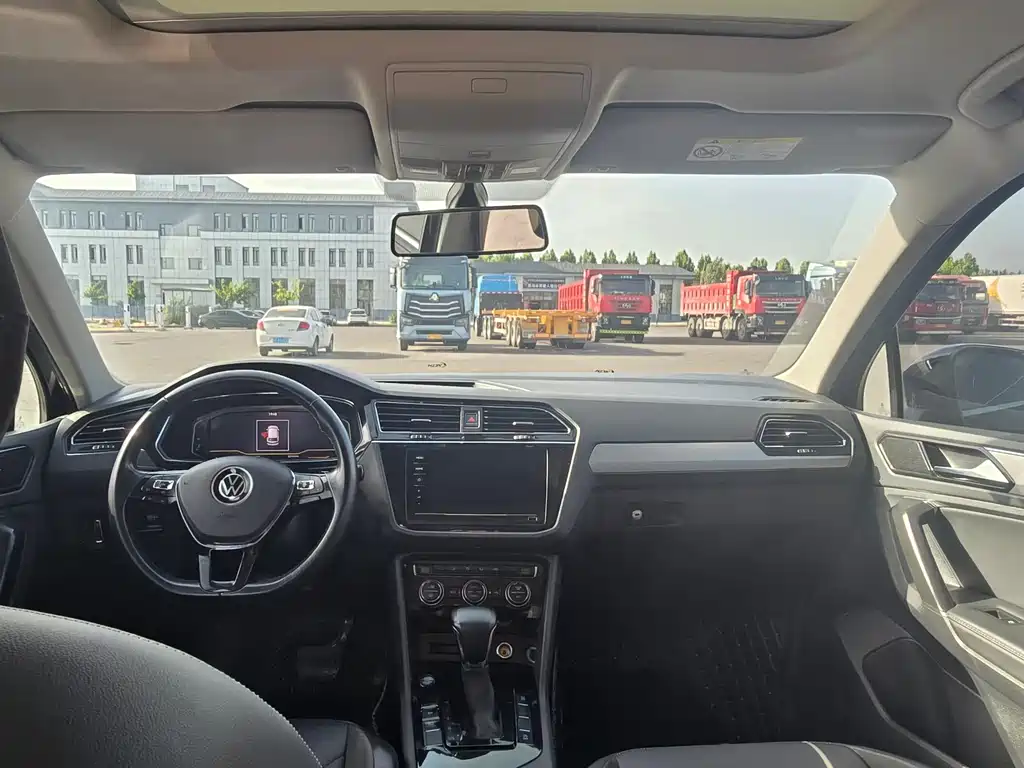Volkswagen Tiguan L 2021