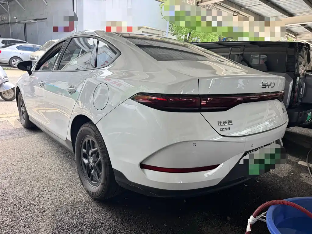BYD Qin PLUS 2025 — фото 12