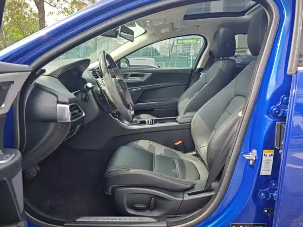 Jaguar XEL 2019